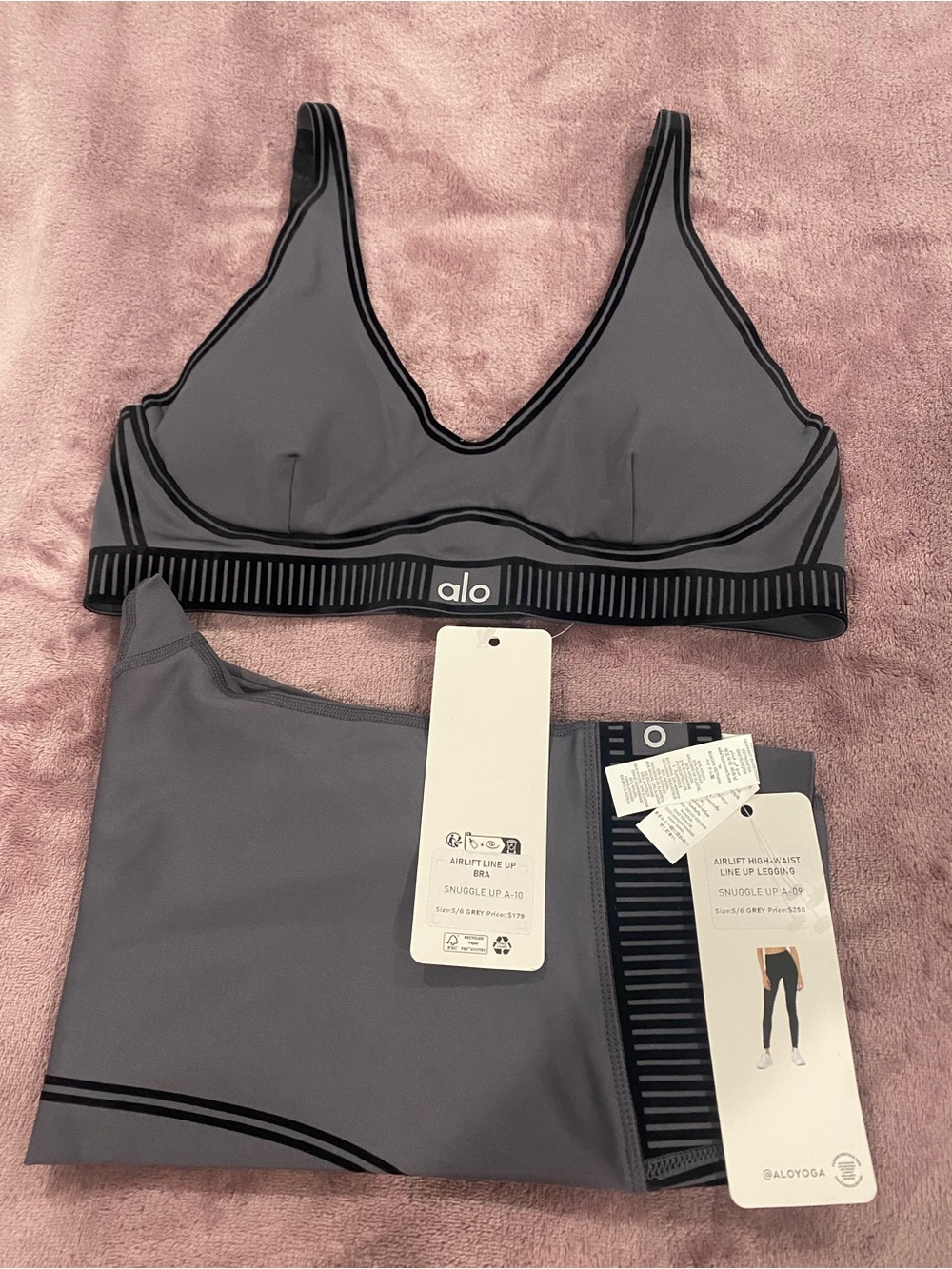 ALO Yoga Gray Airlift Line up Sports bra and Leggings set
